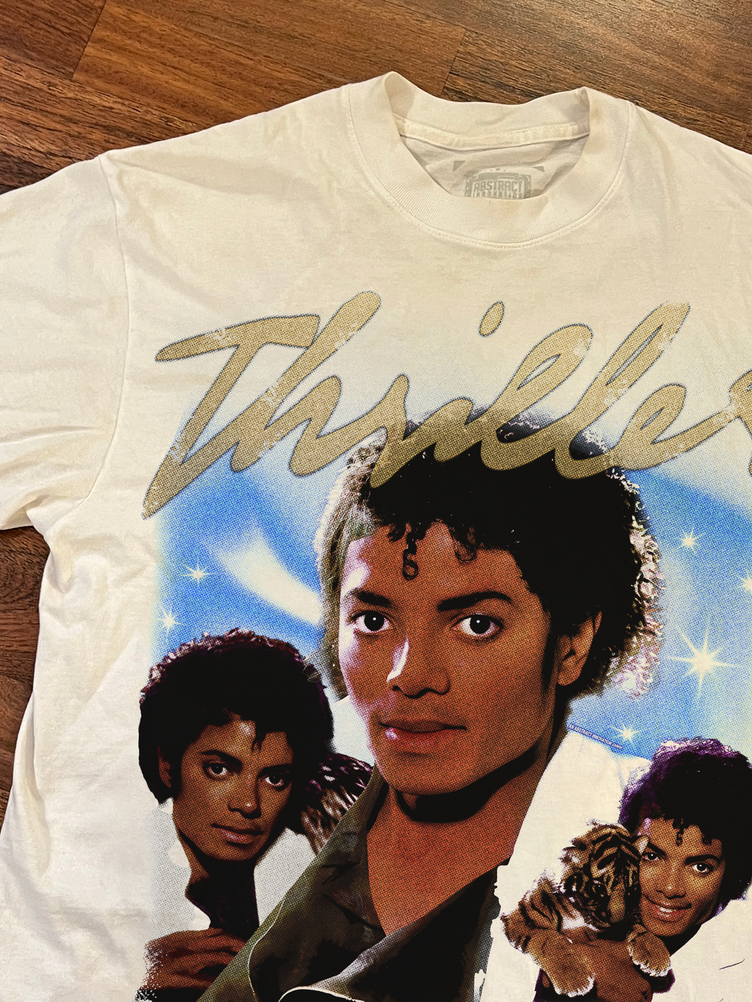 THE THRILLER 3 TEE (B.J. BACK PRINT)